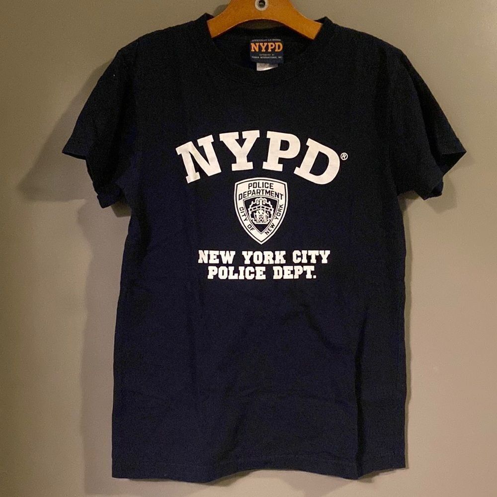 NYPD Navy and White Emblem Graphic Short Sleeve Tshirt Size Adult Small NWOT